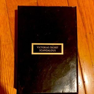 Victoria’s Secret Scandalous necklace